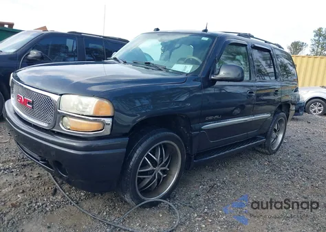 2004 GMC Yukon Denali z USA, uszkodzony, nr VIN 1GKEK63U84J112468